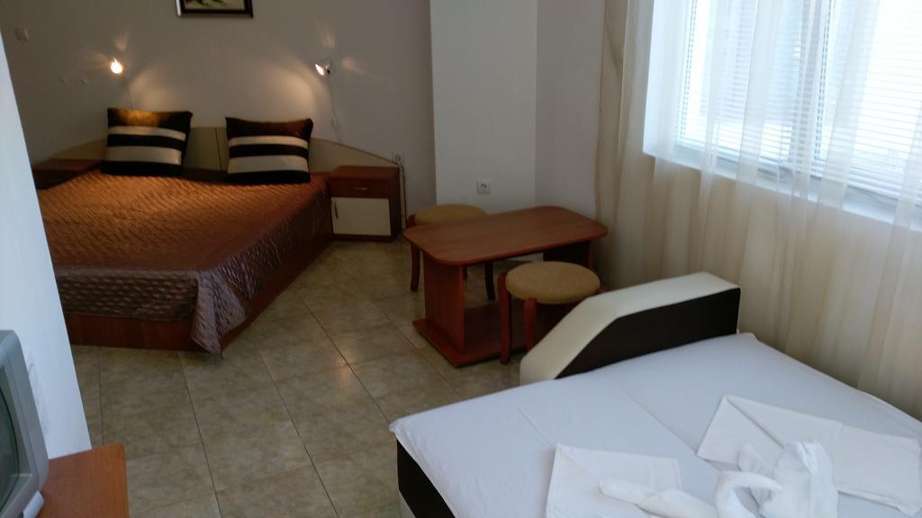 Guest House Krasi Черноморец Екстериор снимка